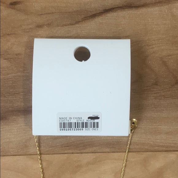 Madewell Mother of Pearl Star Necklace - Picture 6 of 8